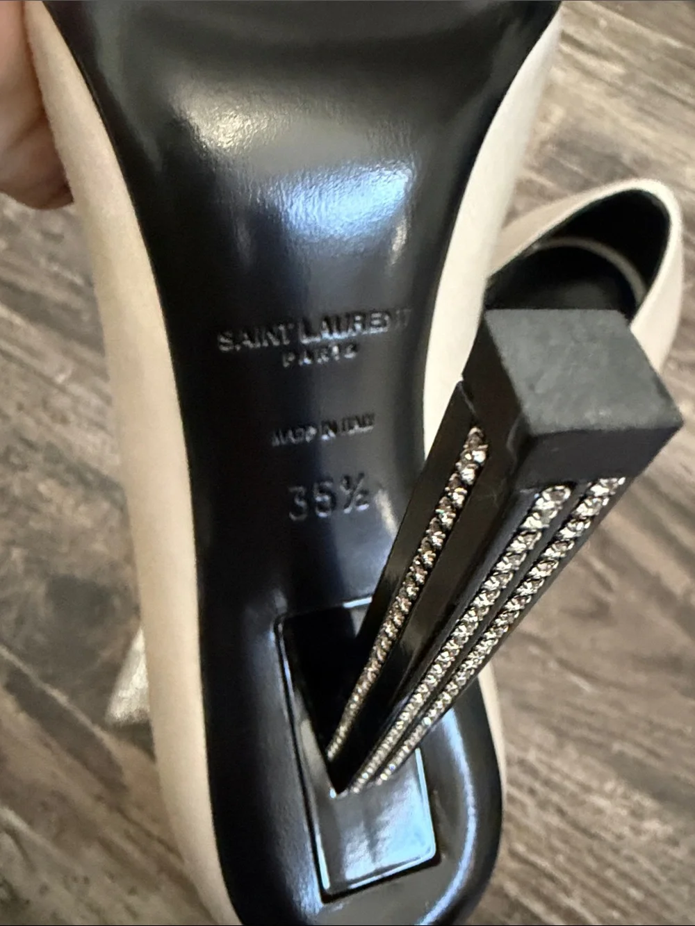Saint Laurent off white Pointed Toe Pumps with silver Crystal Tip - Picture 7 of 9